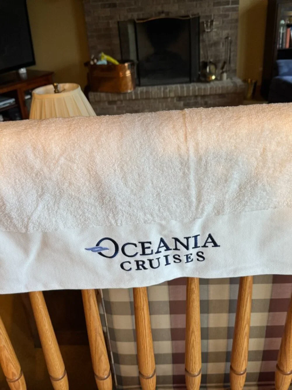 Oceania Cruises Terry Cloth Tote Bag with 2 Large Towels White New
